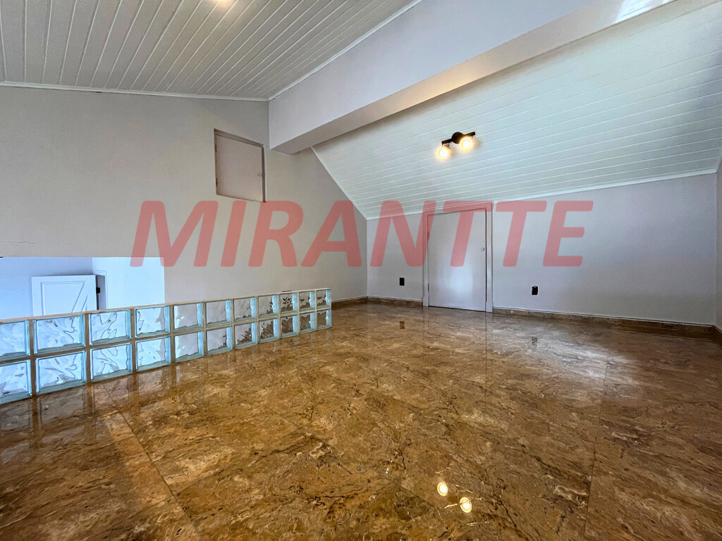 Cond. fechado de 740m² com 6 quartos em Marapé