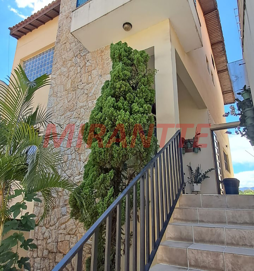 Sobrado de 280m² com 3 quartos em Vila Maria Luisa