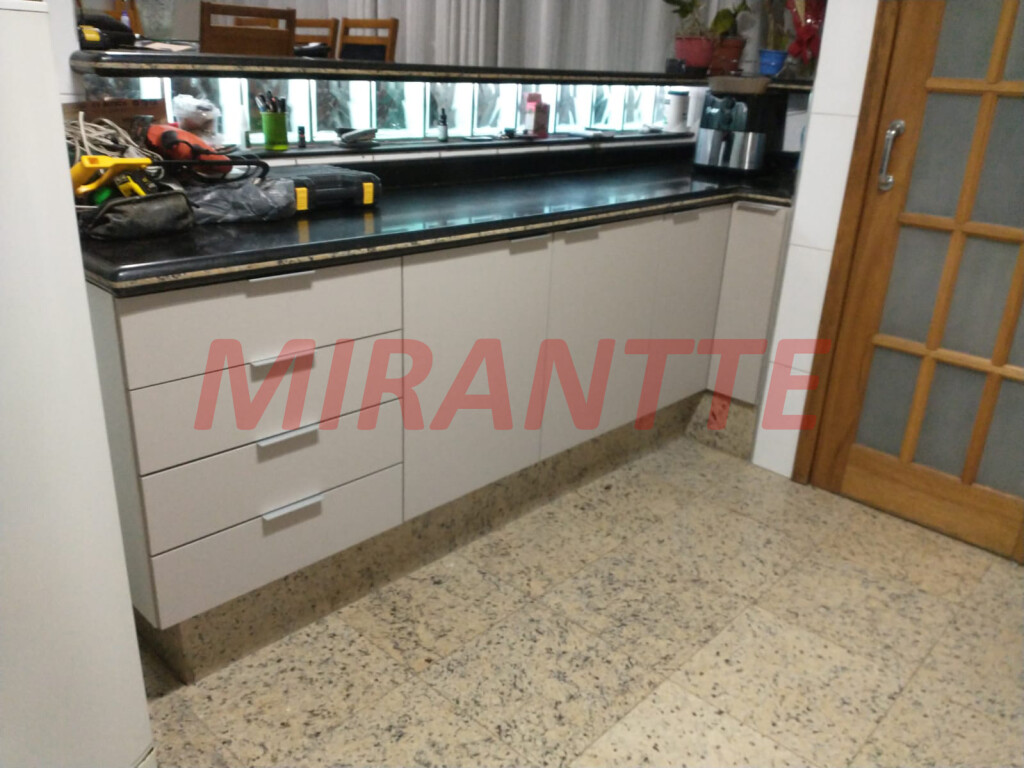 Sobrado de 280m² com 3 quartos em Vila Maria Luisa
