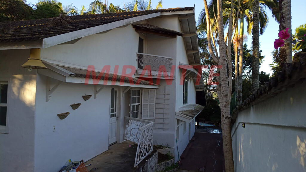 Sobrado de 211m² com 3 quartos em Serra da Cantareira