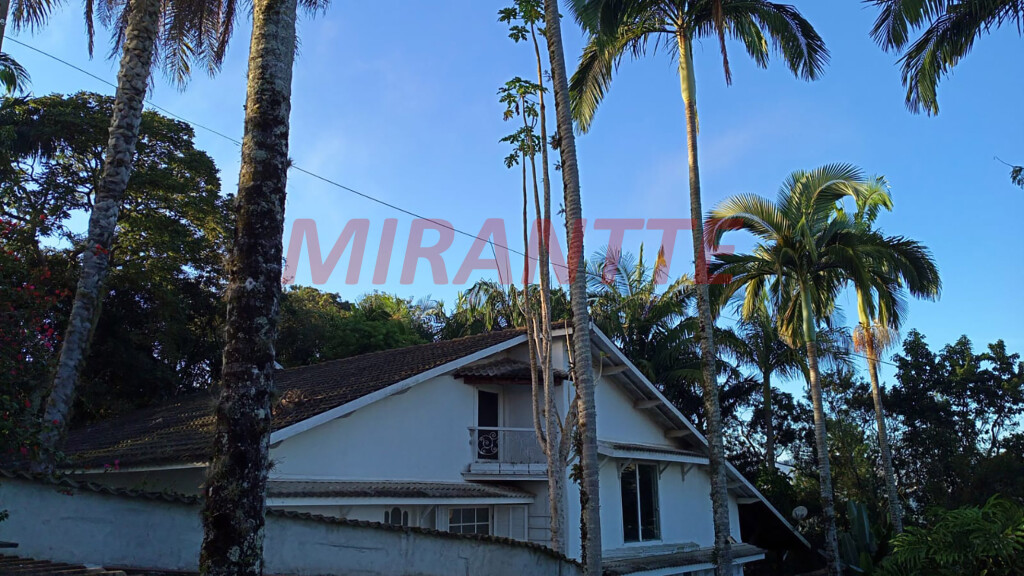 Sobrado de 211m² com 3 quartos em Serra da Cantareira