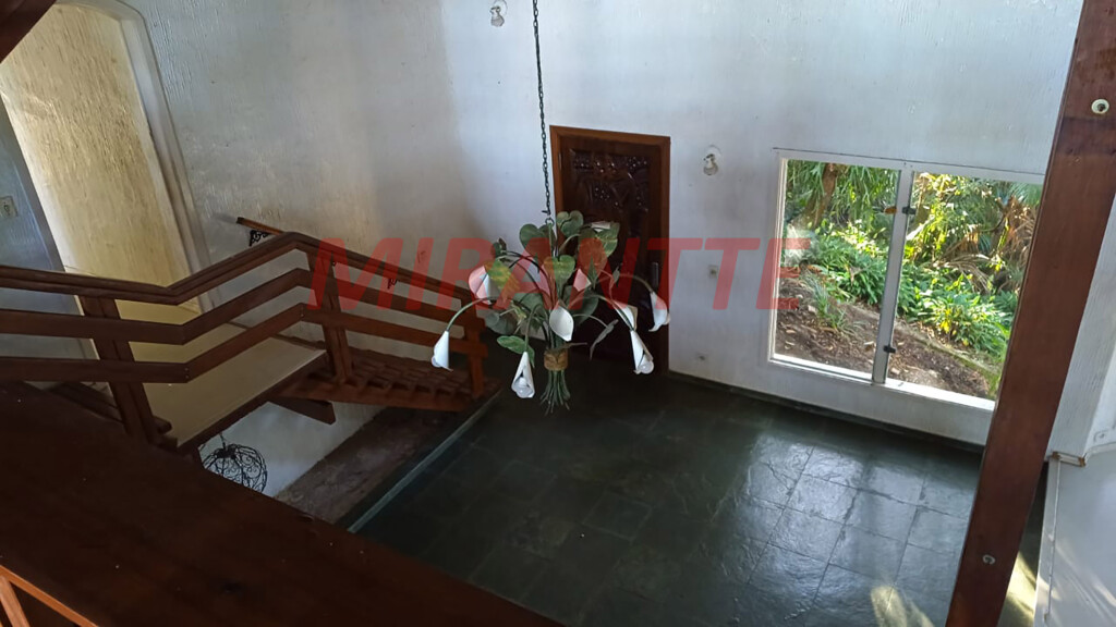 Sobrado de 211m² com 3 quartos em Serra da Cantareira