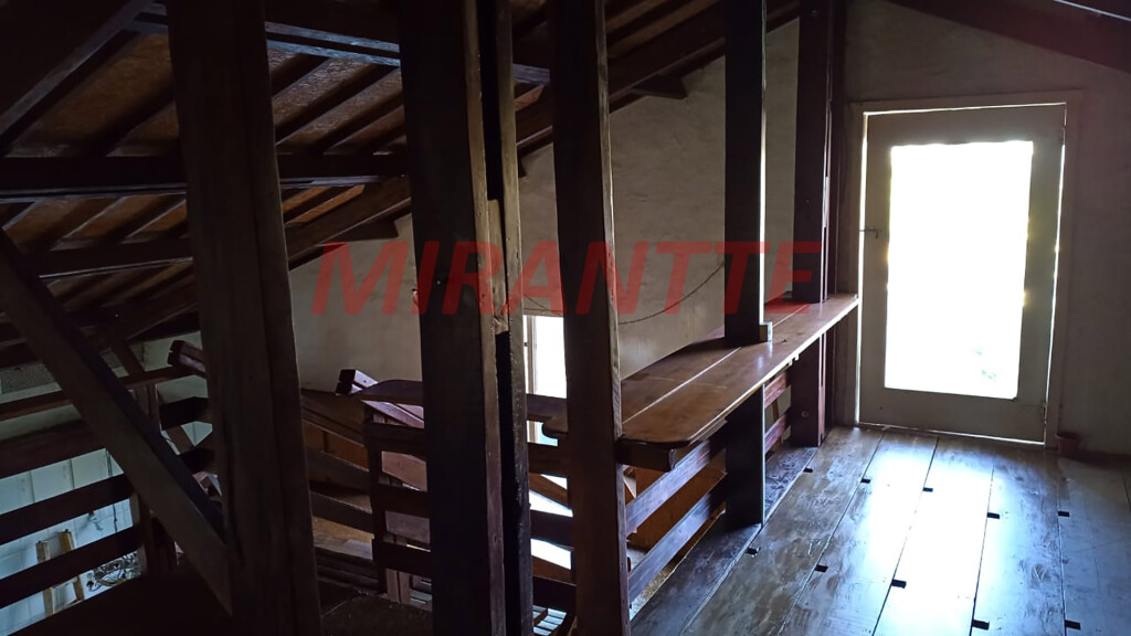Sobrado de 211m² com 3 quartos em Serra da Cantareira