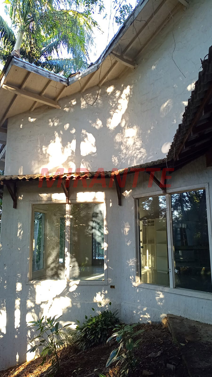 Sobrado de 211m² com 3 quartos em Serra da Cantareira