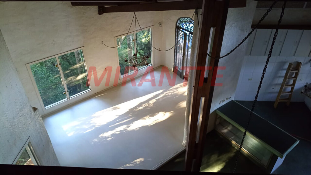 Sobrado de 211m² com 3 quartos em Serra da Cantareira