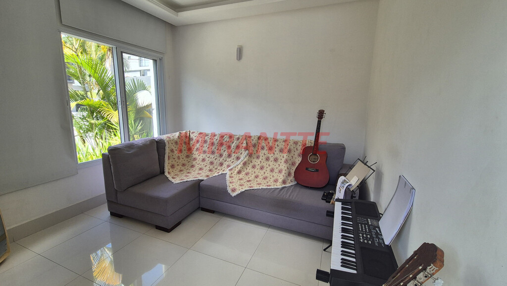 Cond. fechado de 486m² com 3 quartos em Real Parque