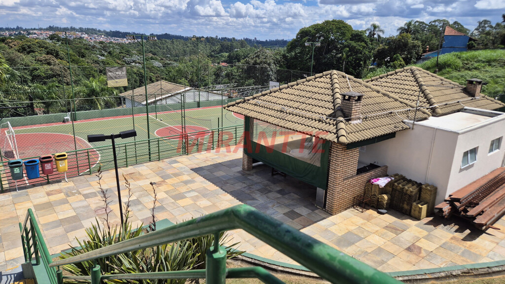 Cond. fechado de 486m² com 3 quartos em Real Parque