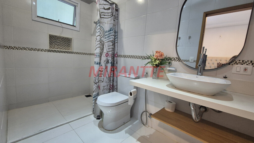 Cond. fechado de 486m² com 3 quartos em Real Parque