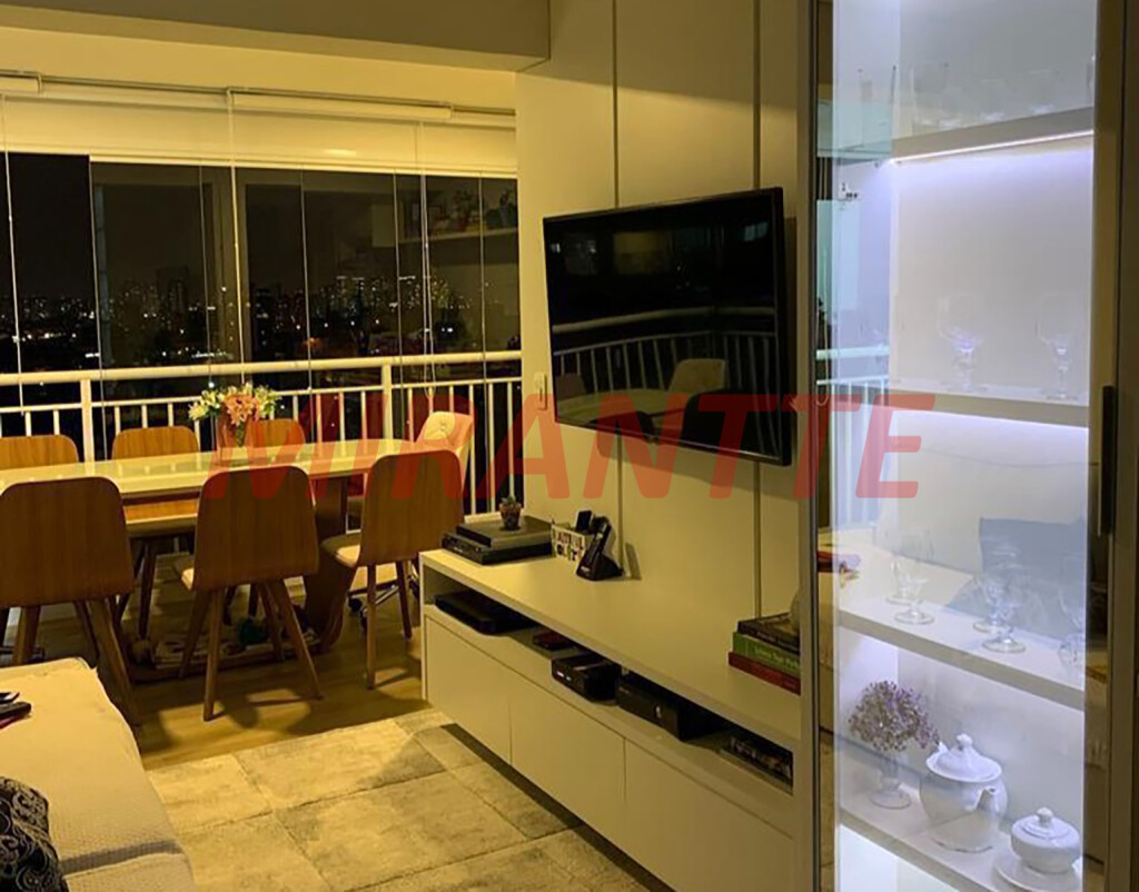 Apartamento de 62m² com 2 quartos em Vila Anastacio