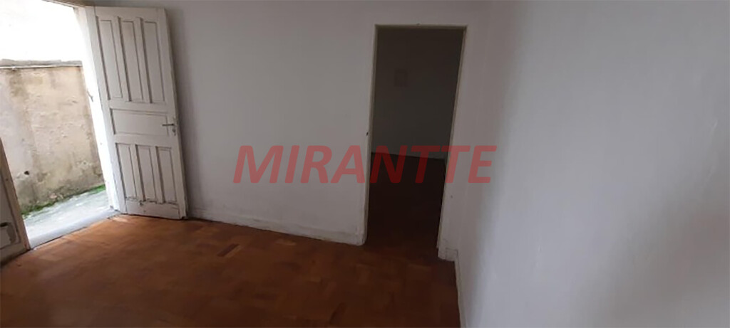 Casa terrea de 125m² com 2 quartos em Água Fria