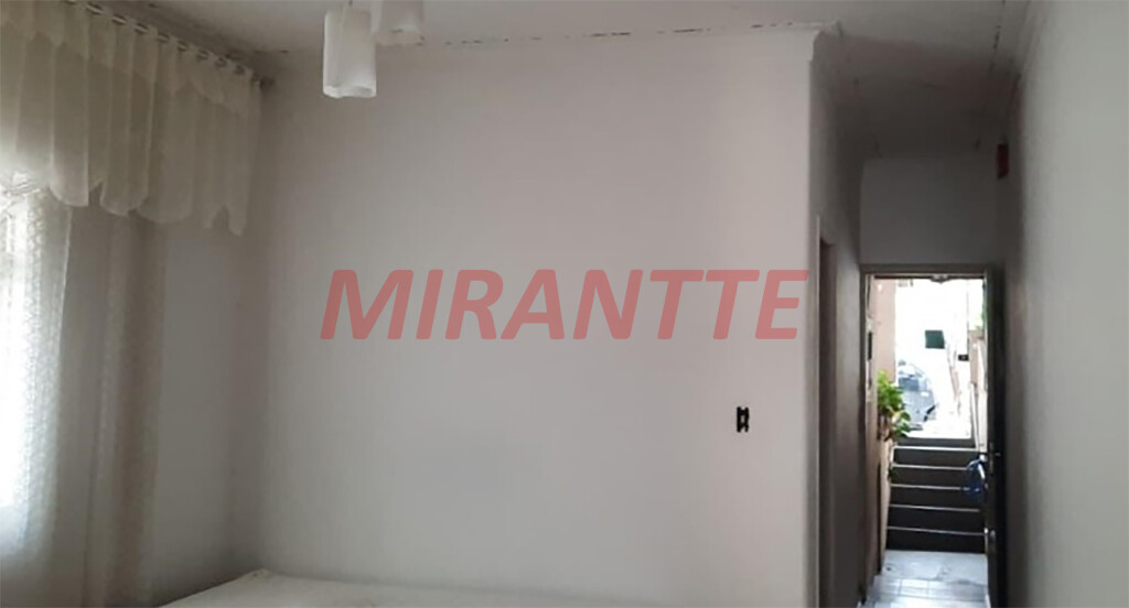 Casa terrea de 125m² com 2 quartos em Água Fria