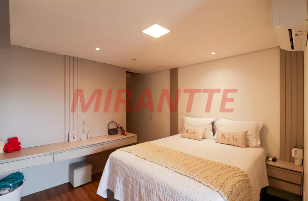 Sobrado de 165m² com 3 quartos em Parada  Inglesa