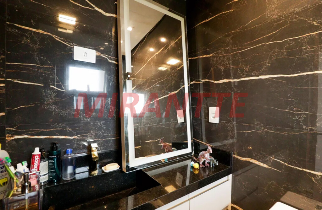 Sobrado de 165m² com 3 quartos em Parada  Inglesa