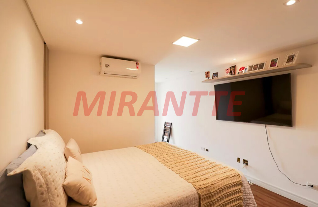 Sobrado de 165m² com 3 quartos em Parada  Inglesa