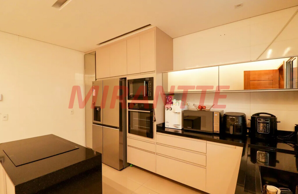 Sobrado de 165m² com 3 quartos em Parada  Inglesa