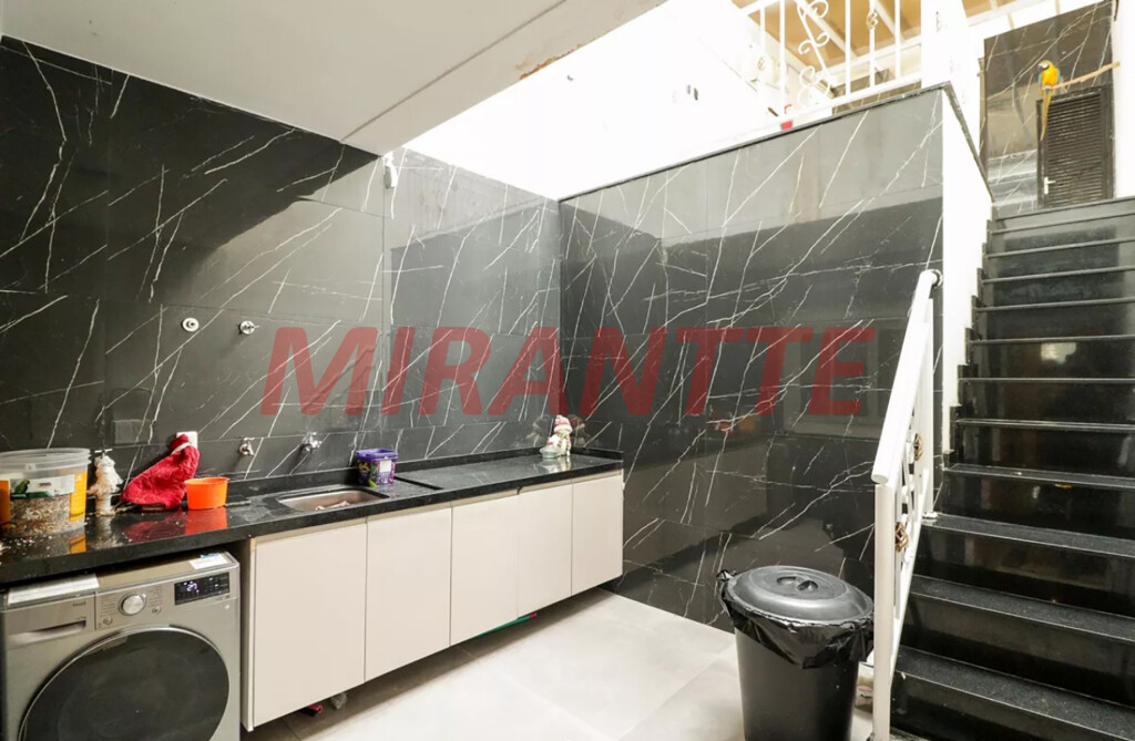 Sobrado de 165m² com 3 quartos em Parada  Inglesa