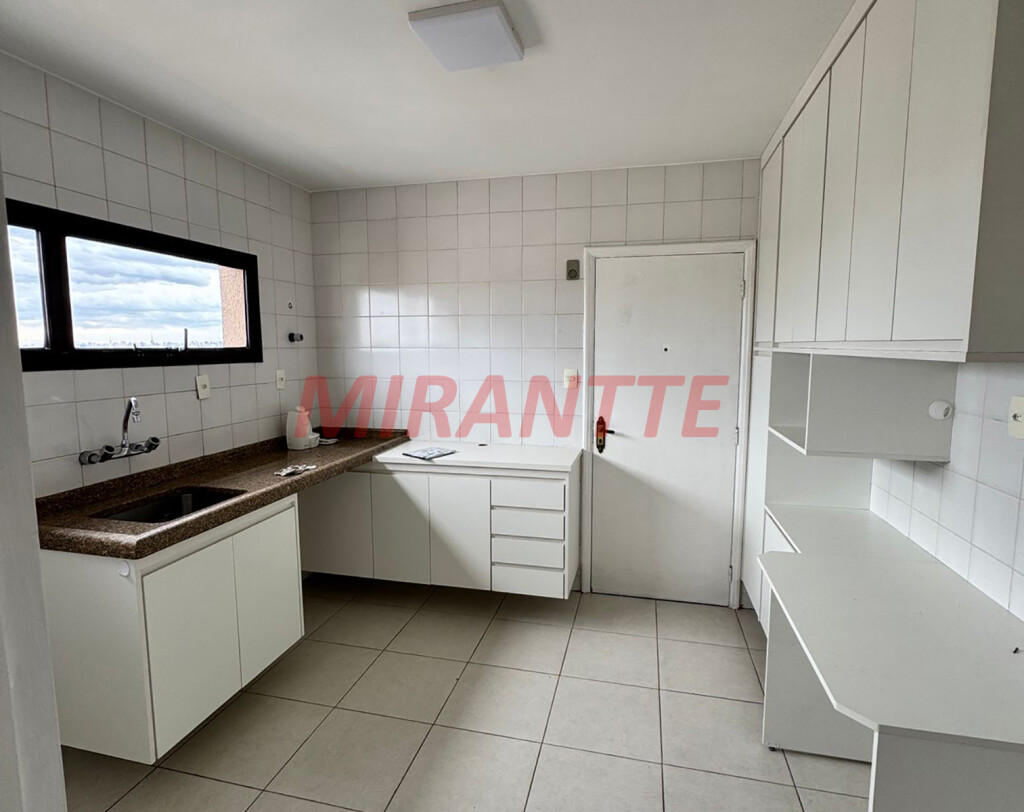 Apartamento de 156m² com 3 quartos em Santana