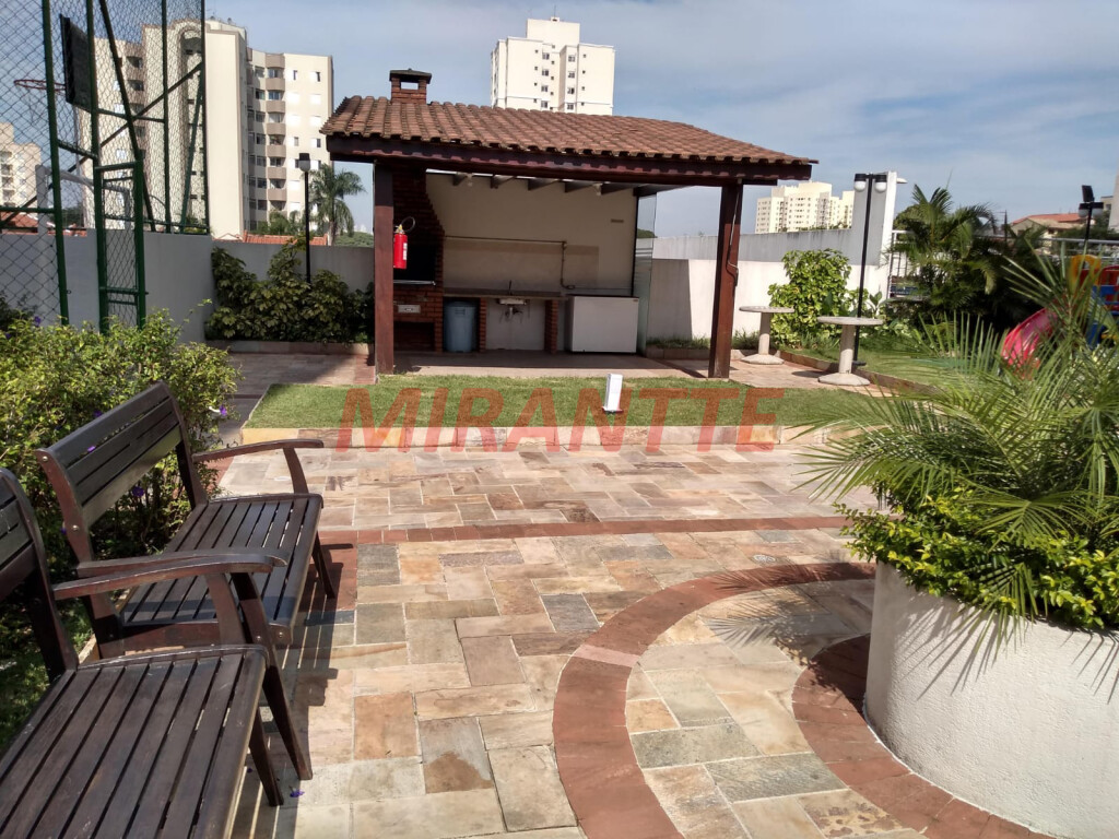 Apartamento de 65m² com 3 quartos em Limão