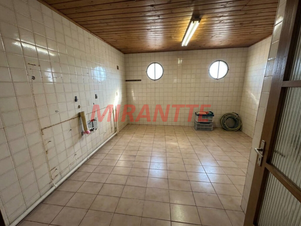 Sobrado de 138m² com 6 quartos em Parque Mandaqui