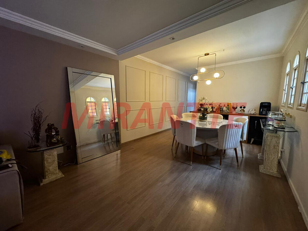 Sobrado de 140m² com 3 quartos em Imirim
