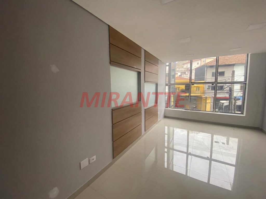 Comercial em Santa Teresinha