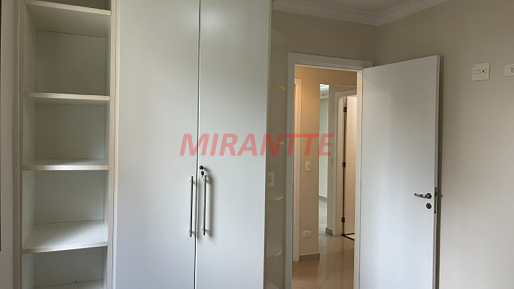 Apartamento de 95m² com 3 quartos em Água Fria
