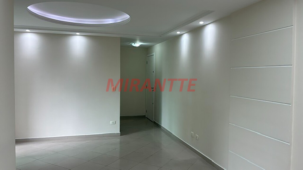 Apartamento de 95m² com 3 quartos em Água Fria