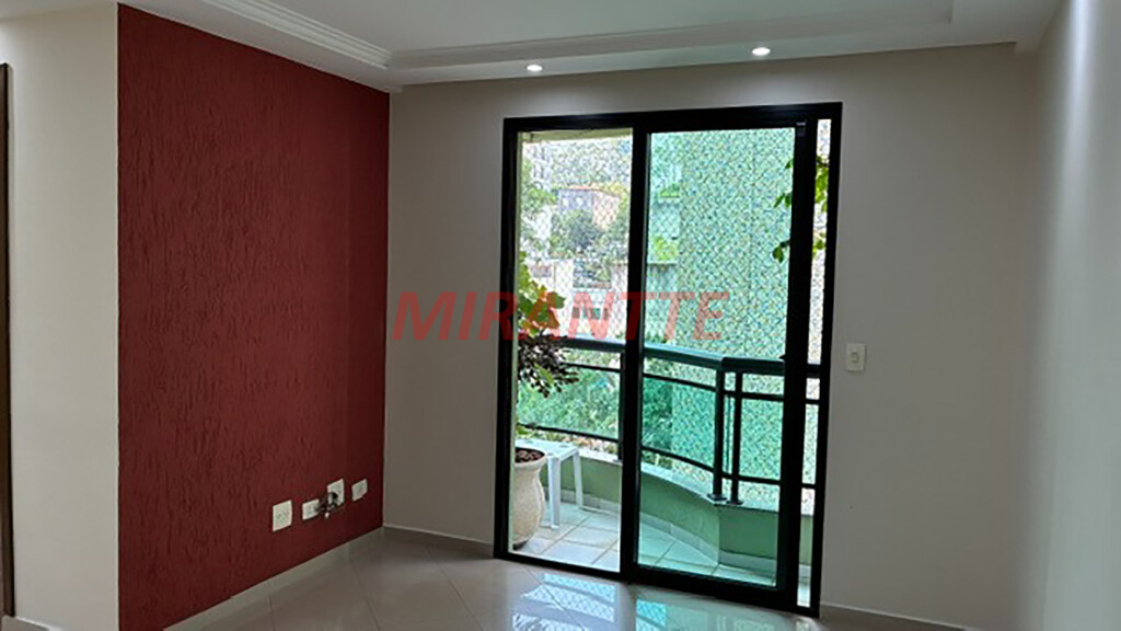Apartamento de 95m² com 3 quartos em Água Fria