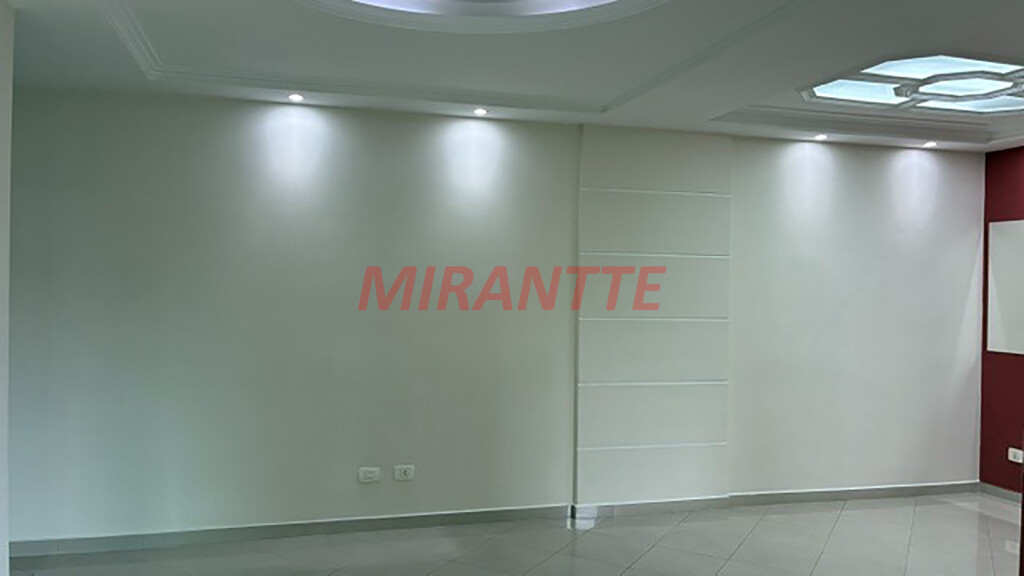 Apartamento de 95m² com 3 quartos em Água Fria