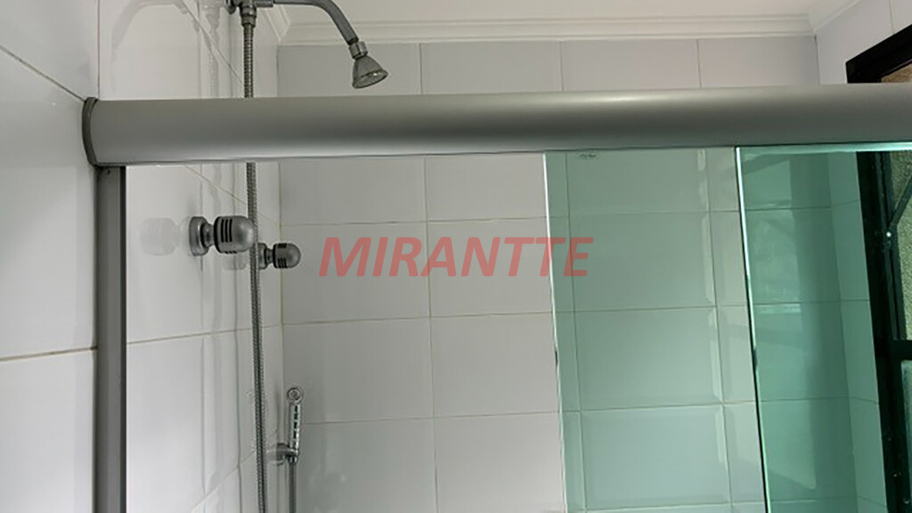Apartamento de 95m² com 3 quartos em Água Fria