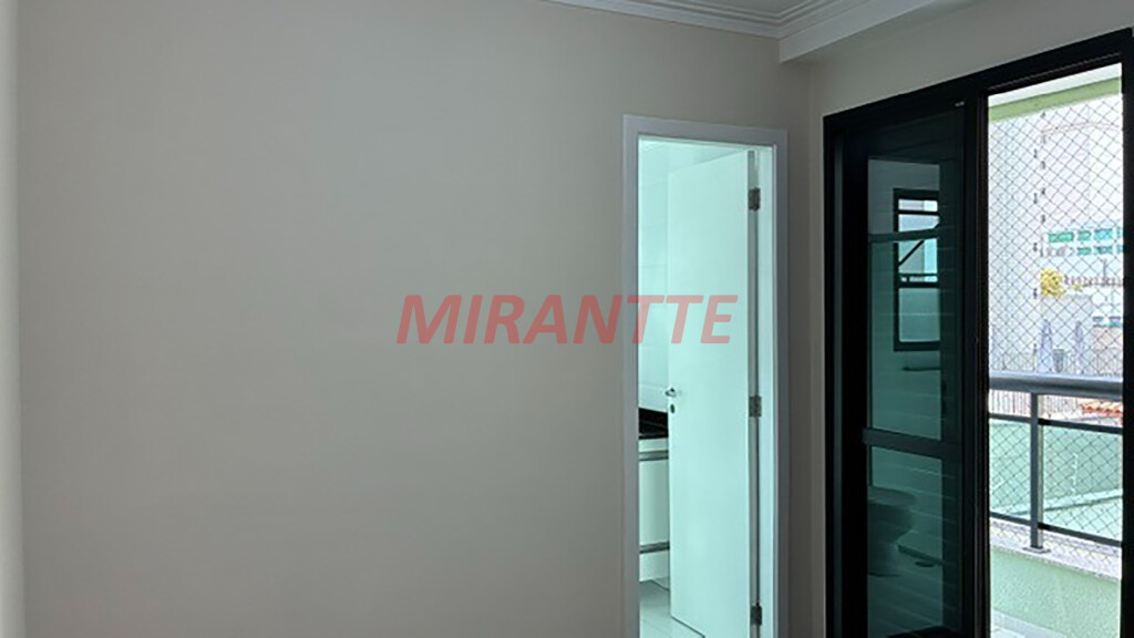 Apartamento de 95m² com 3 quartos em Água Fria