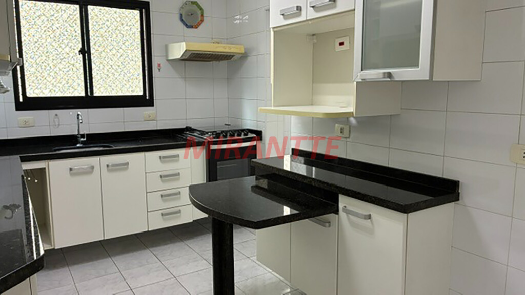 Apartamento de 95m² com 3 quartos em Água Fria
