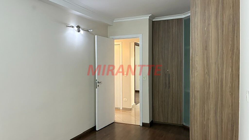 Apartamento de 95m² com 3 quartos em Água Fria