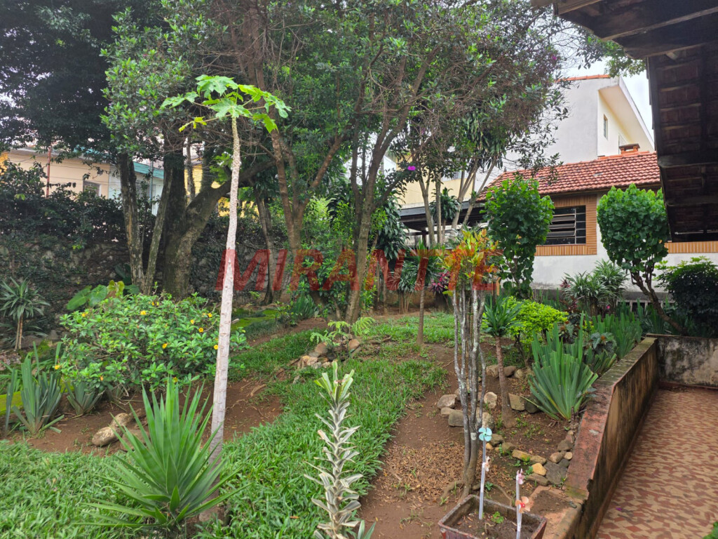 Casa terrea de 280m² com 5 quartos em Picanço