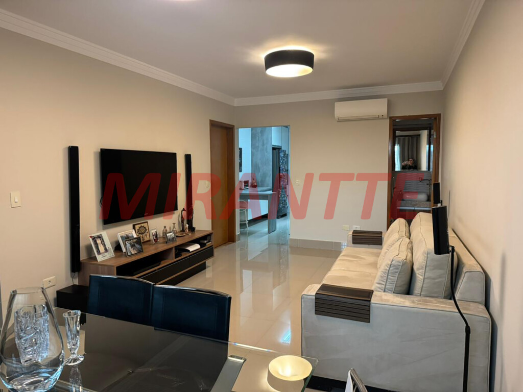 Cond. fechado de 100m² com 3 quartos em Santana
