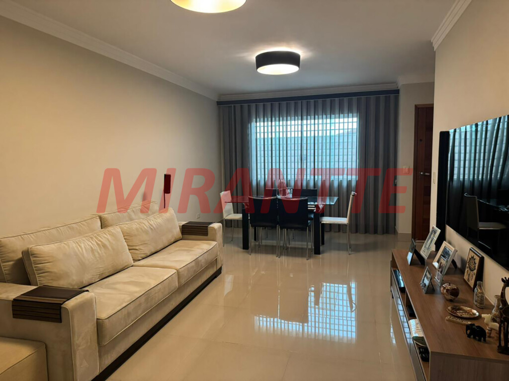 Cond. fechado de 100m² com 3 quartos em Santana