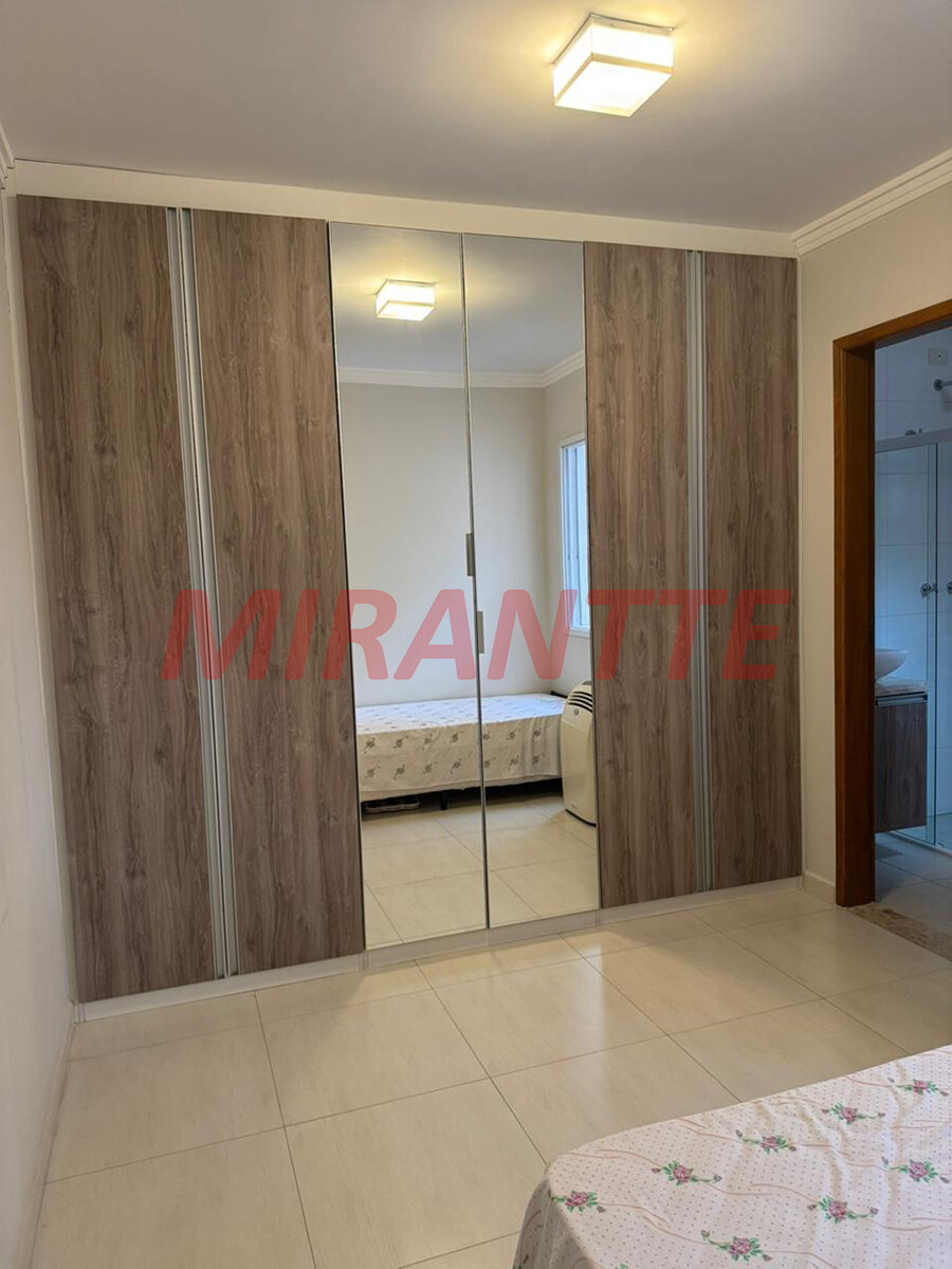 Cond. fechado de 100m² com 3 quartos em Santana