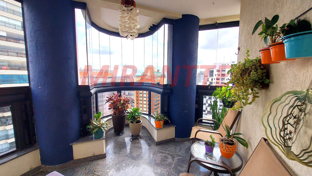 Apartamento de 126m² com 3 quartos em Santana