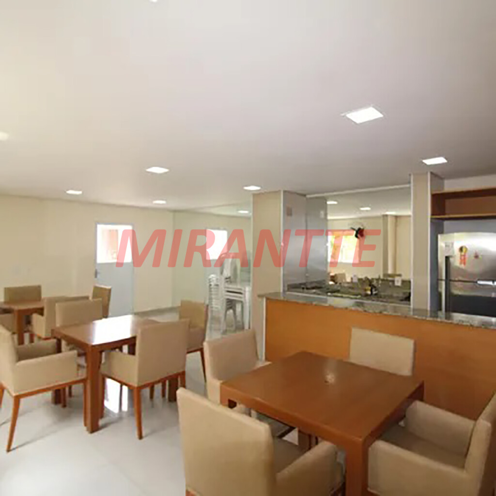 Apartamento de 47m² com 2 quartos em Vila Amalia