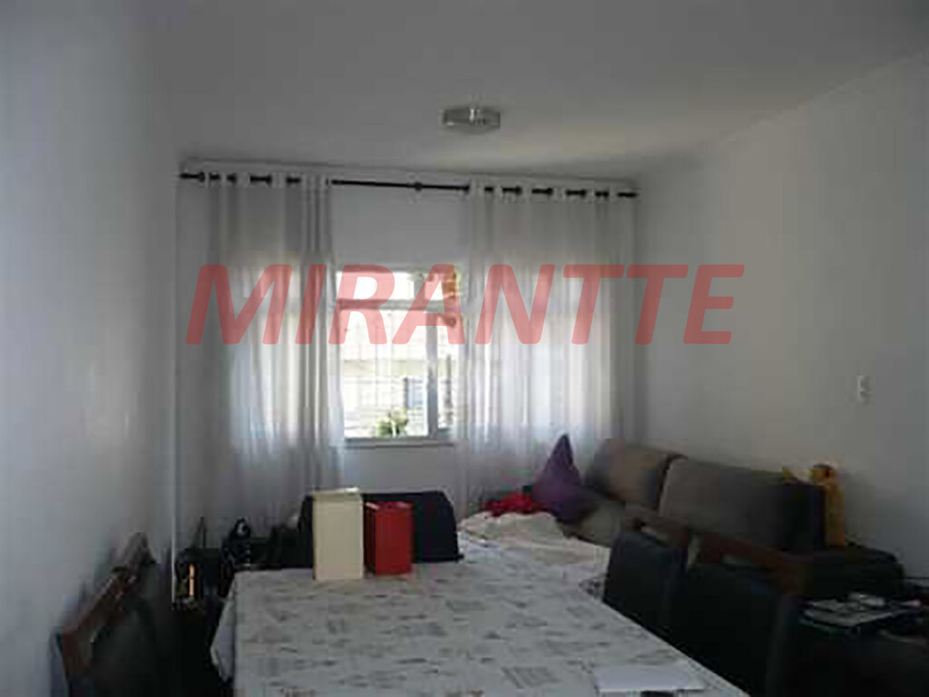 Sobrado de 122m² com 2 quartos em Vila Nivi