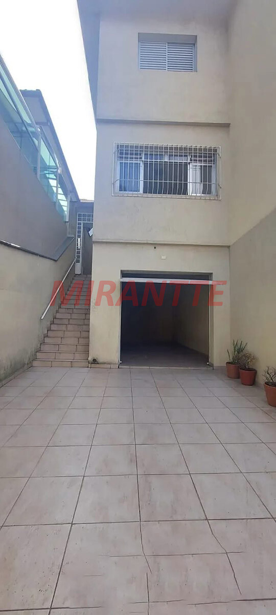 Sobrado de 122m² com 2 quartos em Vila Nivi