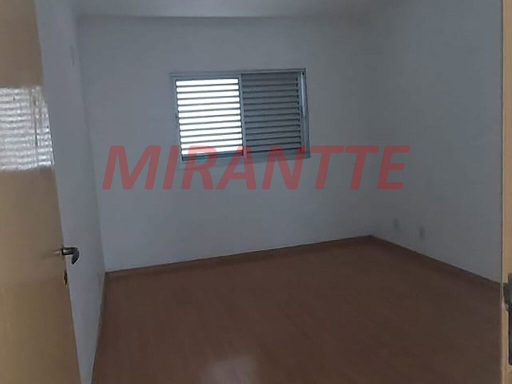 Sobrado de 122m² com 2 quartos em Vila Nivi