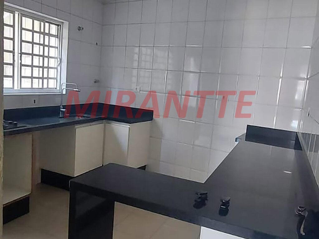 Sobrado de 122m² com 2 quartos em Vila Nivi