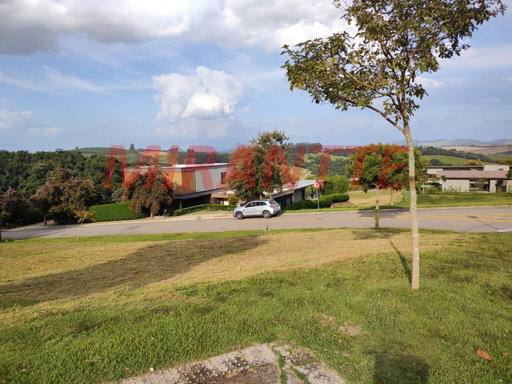 Terreno de 1290m² em Loteamento Residencial Vale das Águas