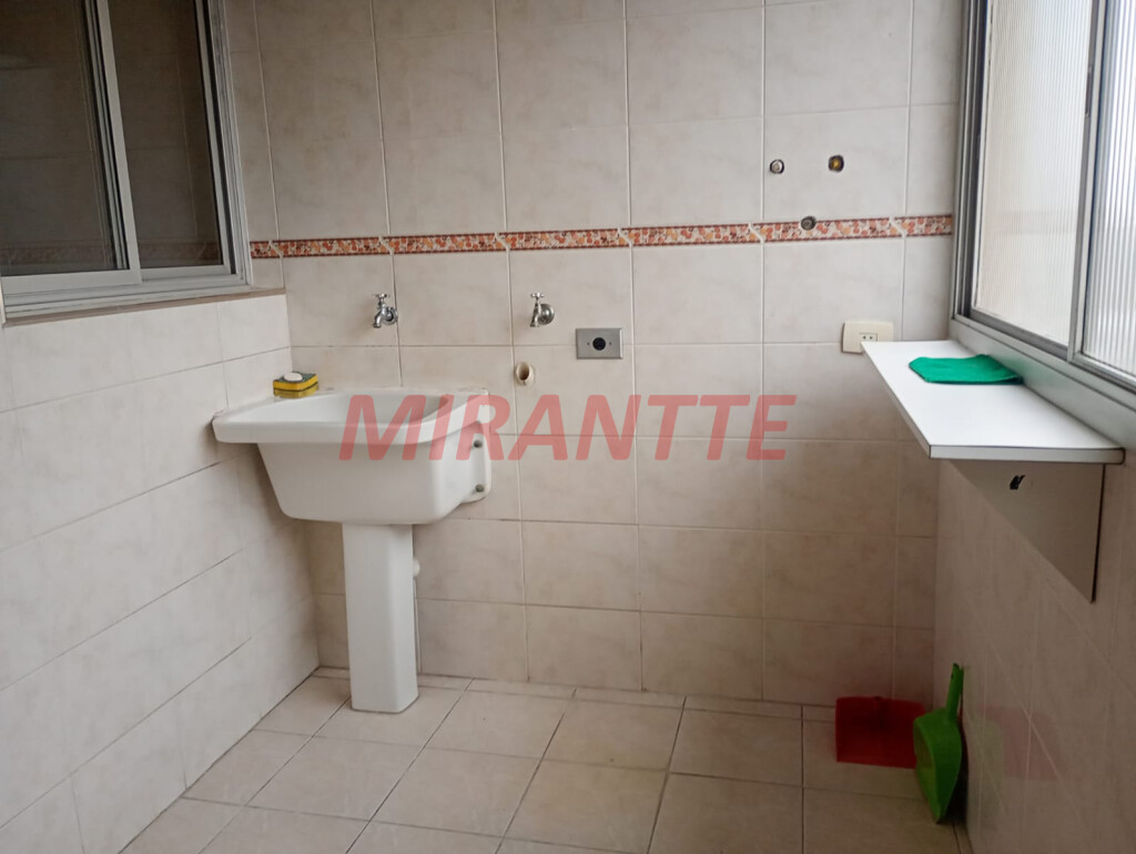 Apartamento de 72m² com 2 quartos em Santana