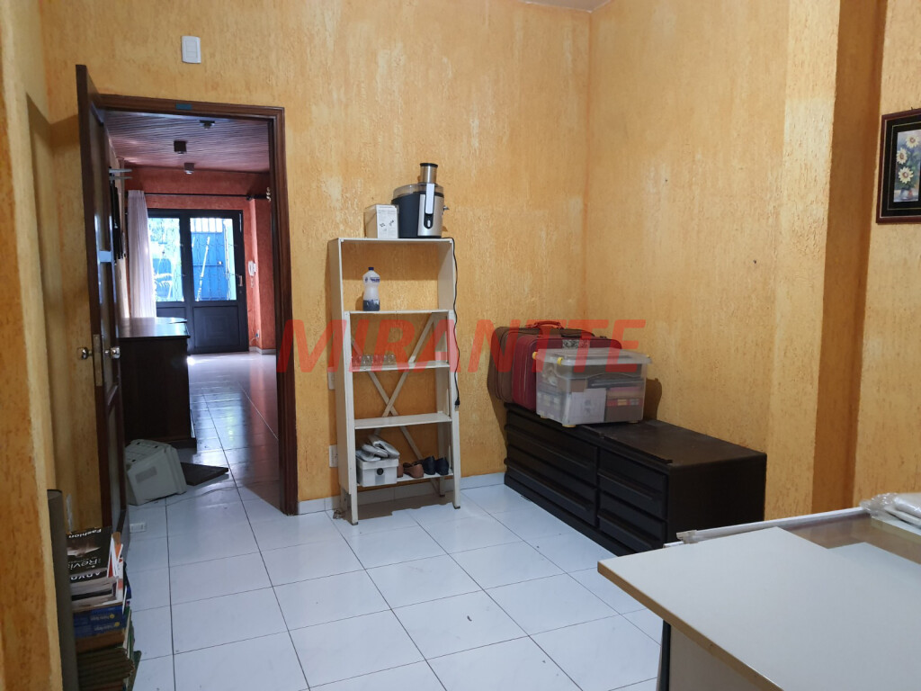 Casa terrea de 181m² com 3 quartos em Vila Romero