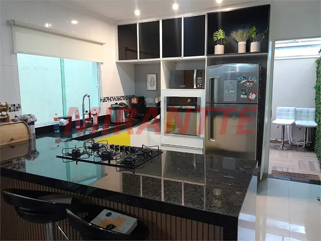 Sobrado de 120m² com 3 quartos em Vila Prado