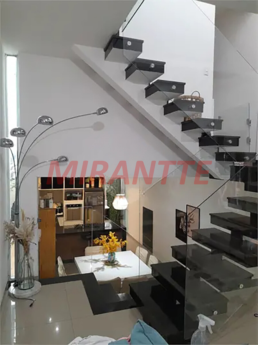 Sobrado de 120m² com 3 quartos em Vila Prado