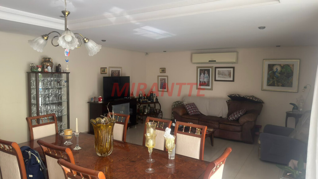 Sobrado de 338m² com 4 quartos em City América