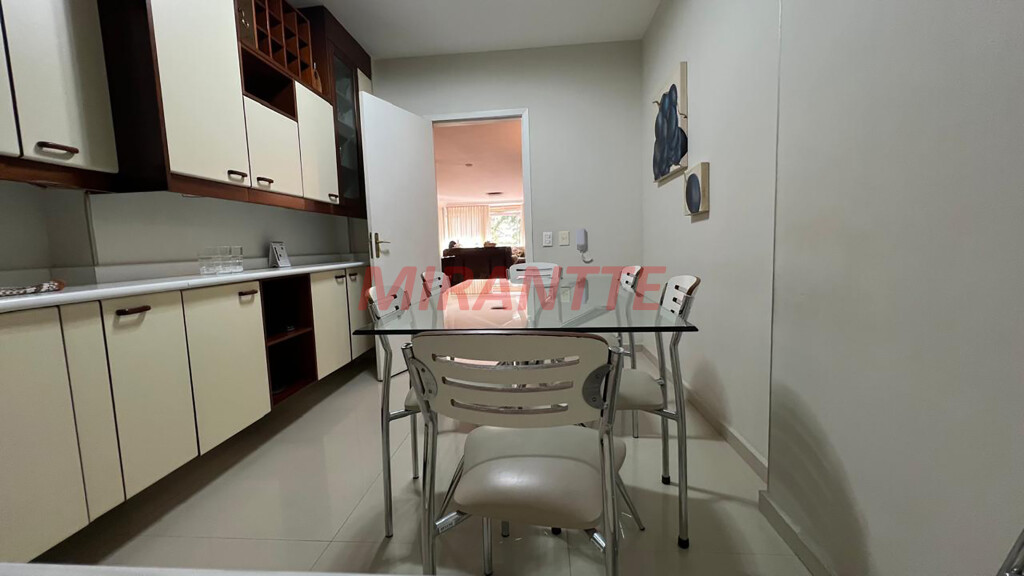 Apartamento de 220m² com 3 quartos em Higienópolis
